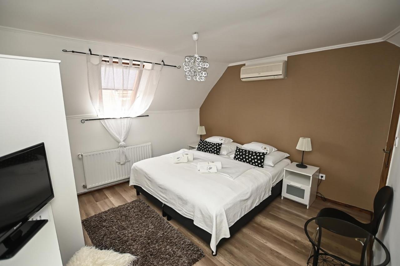 Vasko Panzio Borpince Bed & Breakfast Tokaj Ngoại thất bức ảnh