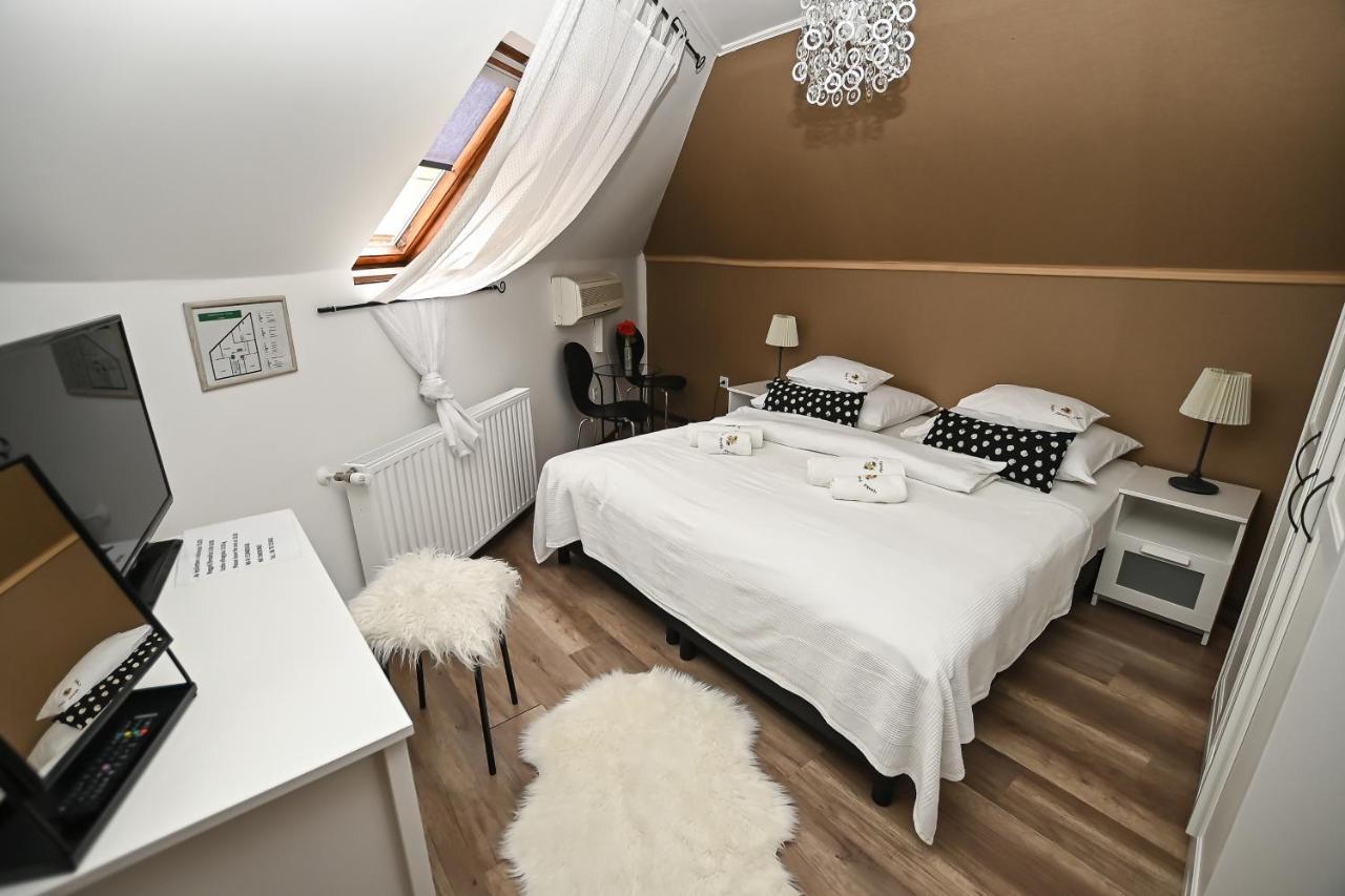 Vasko Panzio Borpince Bed & Breakfast Tokaj Ngoại thất bức ảnh