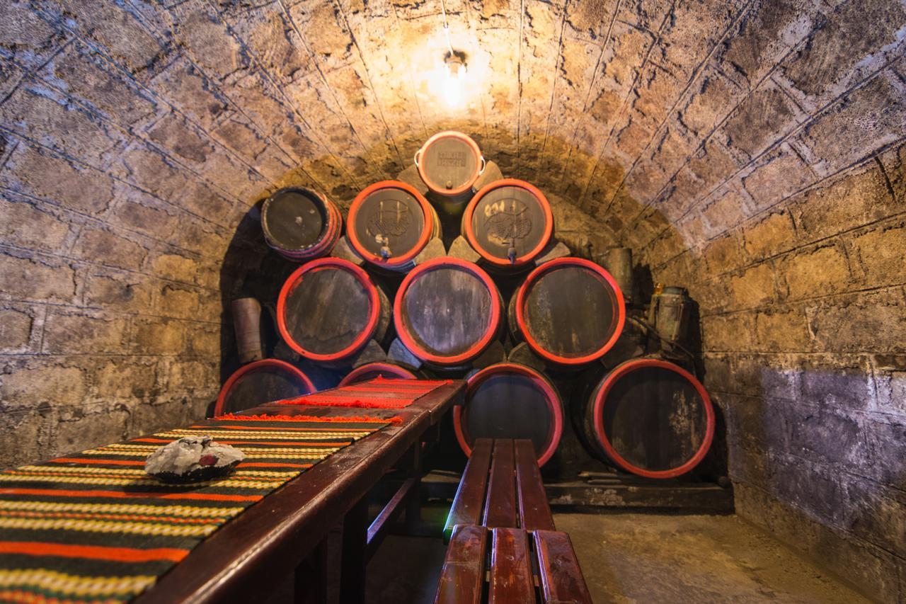 Vasko Panzio Borpince Bed & Breakfast Tokaj Ngoại thất bức ảnh