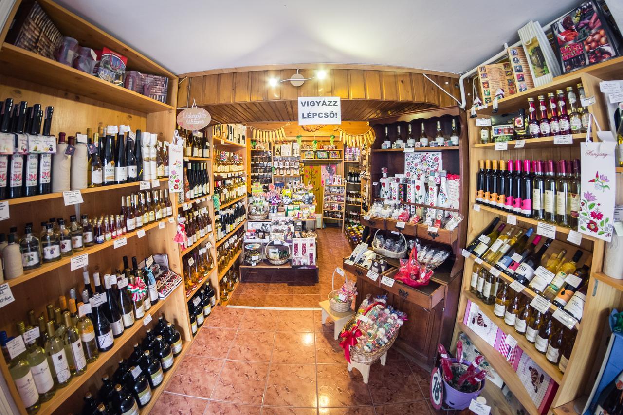 Vasko Panzio Borpince Bed & Breakfast Tokaj Ngoại thất bức ảnh